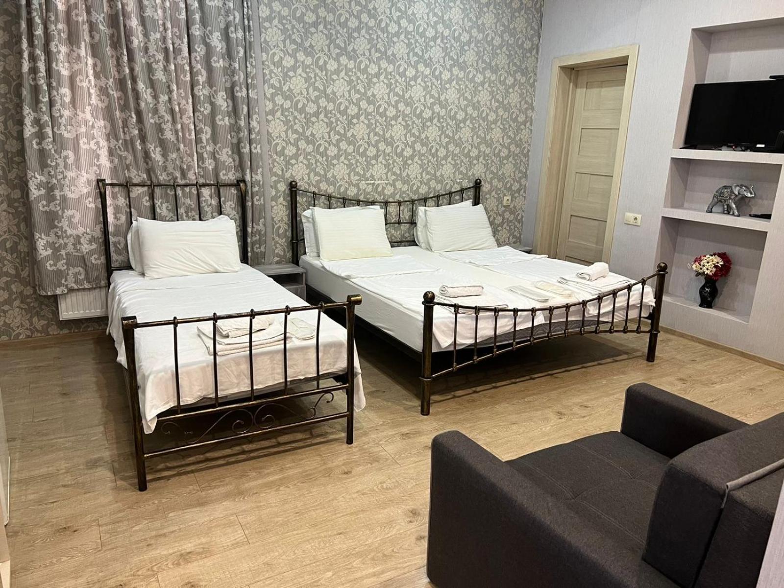 Metekhi Corner Apartment